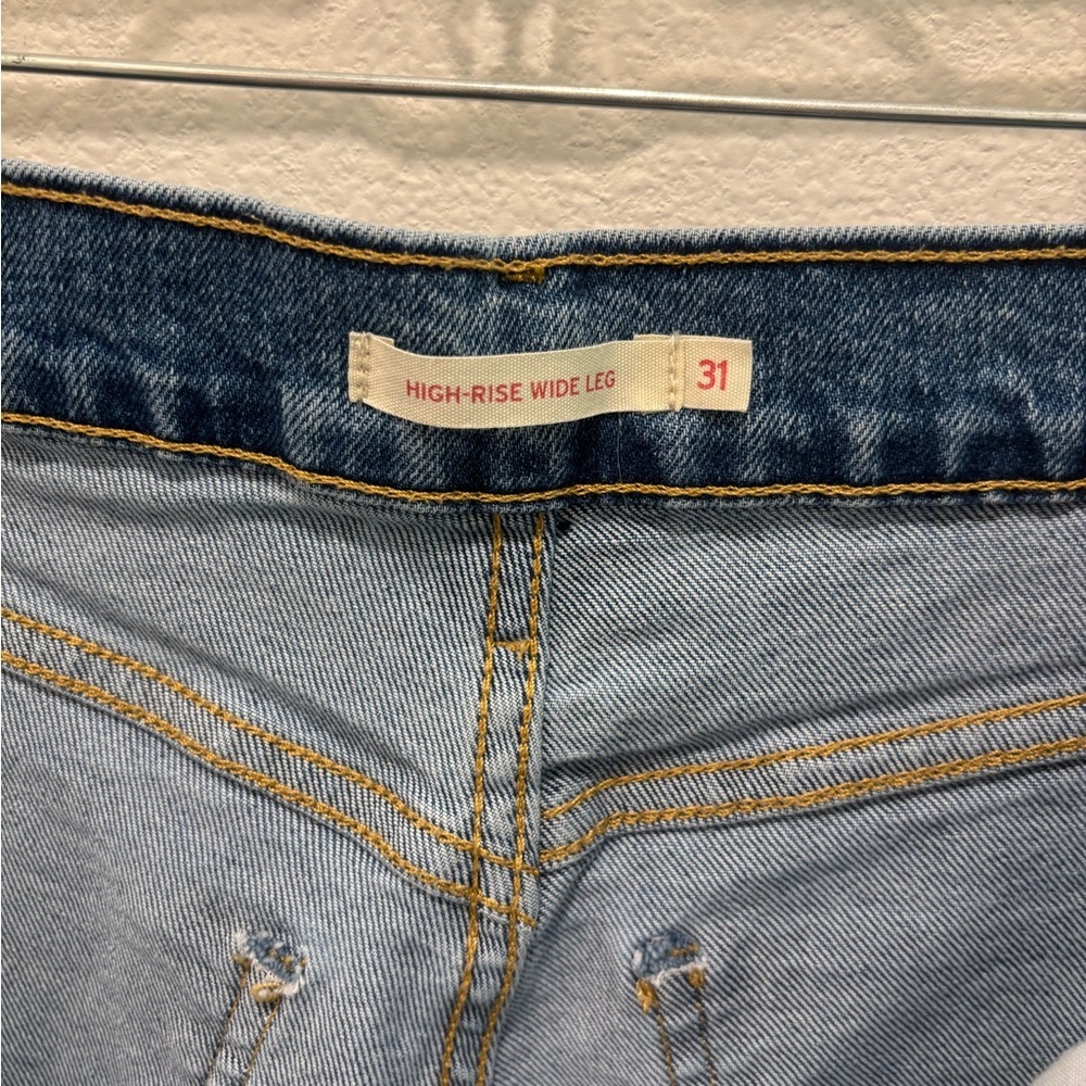 Levi's Blue Denim Jeans with White Stitching High-Rise Wide Leg Size 31 - Picture 9 of 10